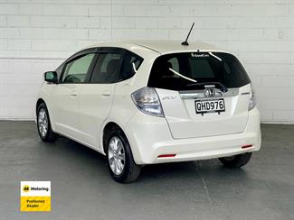 2012 Honda FIT - Thumbnail