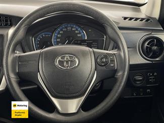 2017 Toyota COROLLA - Thumbnail