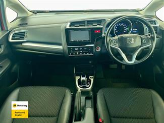 2014 Honda FIT - Thumbnail