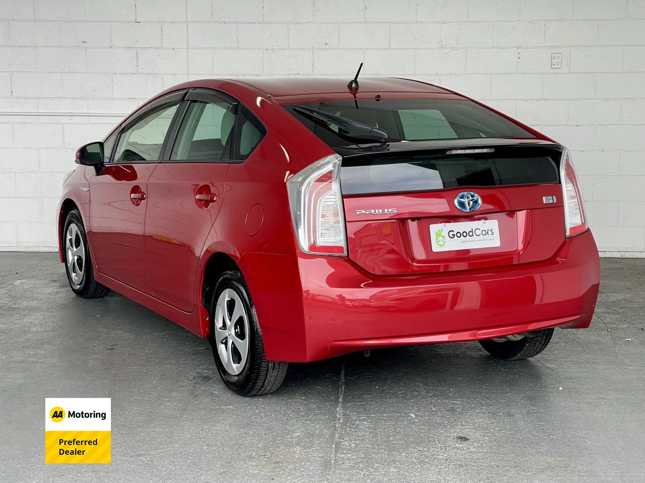 2014 Toyota PRIUS