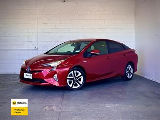 2016 Toyota PRIUS - Thumbnail