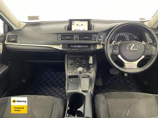 2014 Lexus CT 200h - Thumbnail