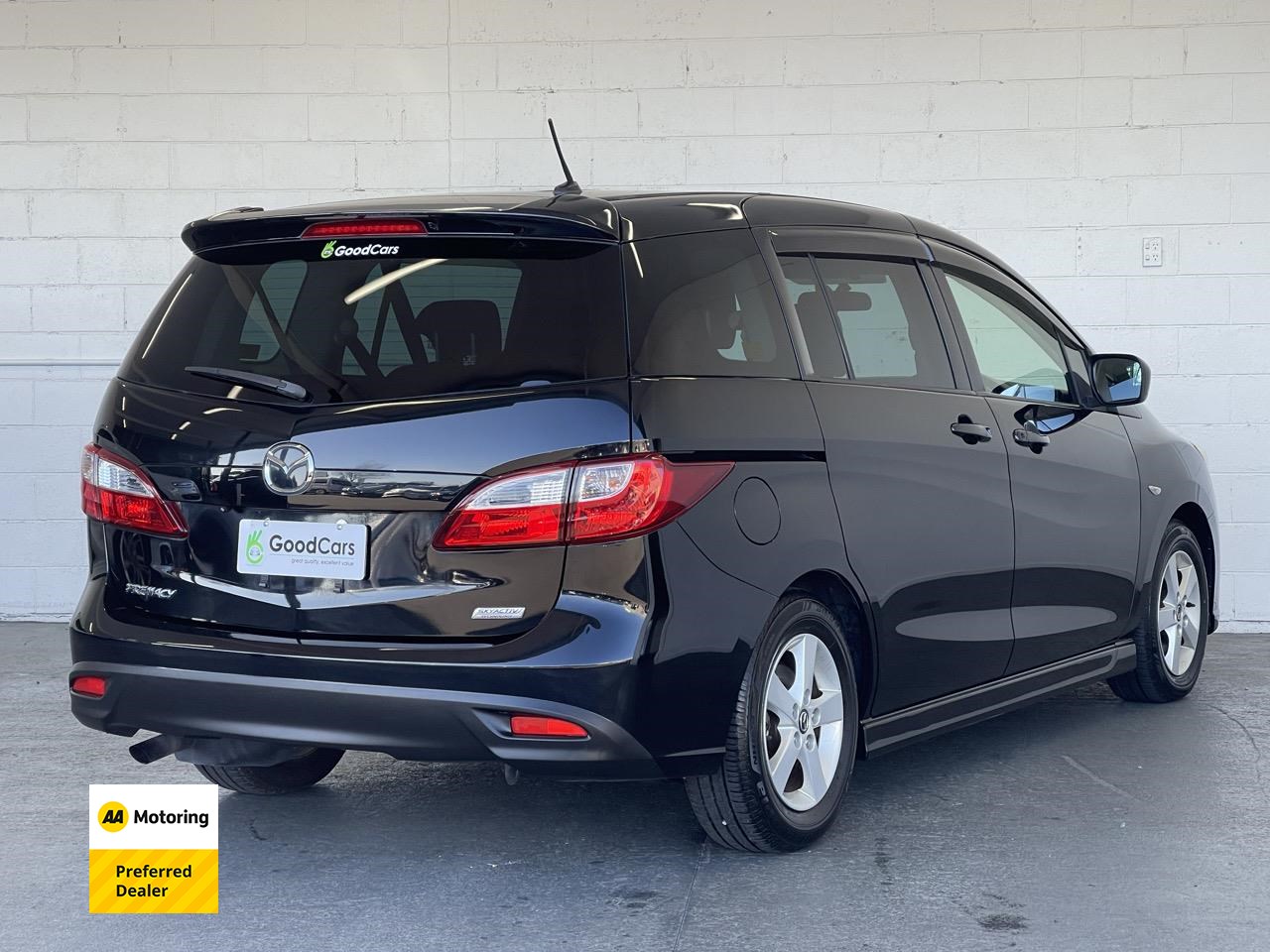 2015 Mazda PREMACY