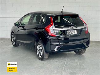 2015 Honda FIT - Thumbnail