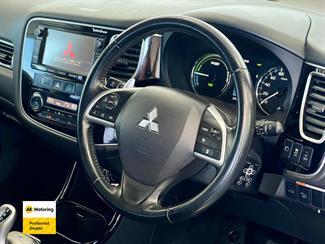 2014 Mitsubishi OUTLANDER - Thumbnail