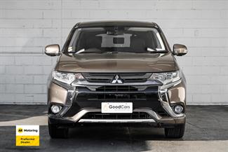 2015 Mitsubishi OUTLANDER - Thumbnail