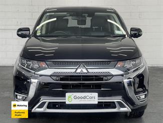 2018 Mitsubishi OUTLANDER - Thumbnail