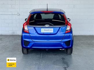 2014 Honda FIT - Thumbnail